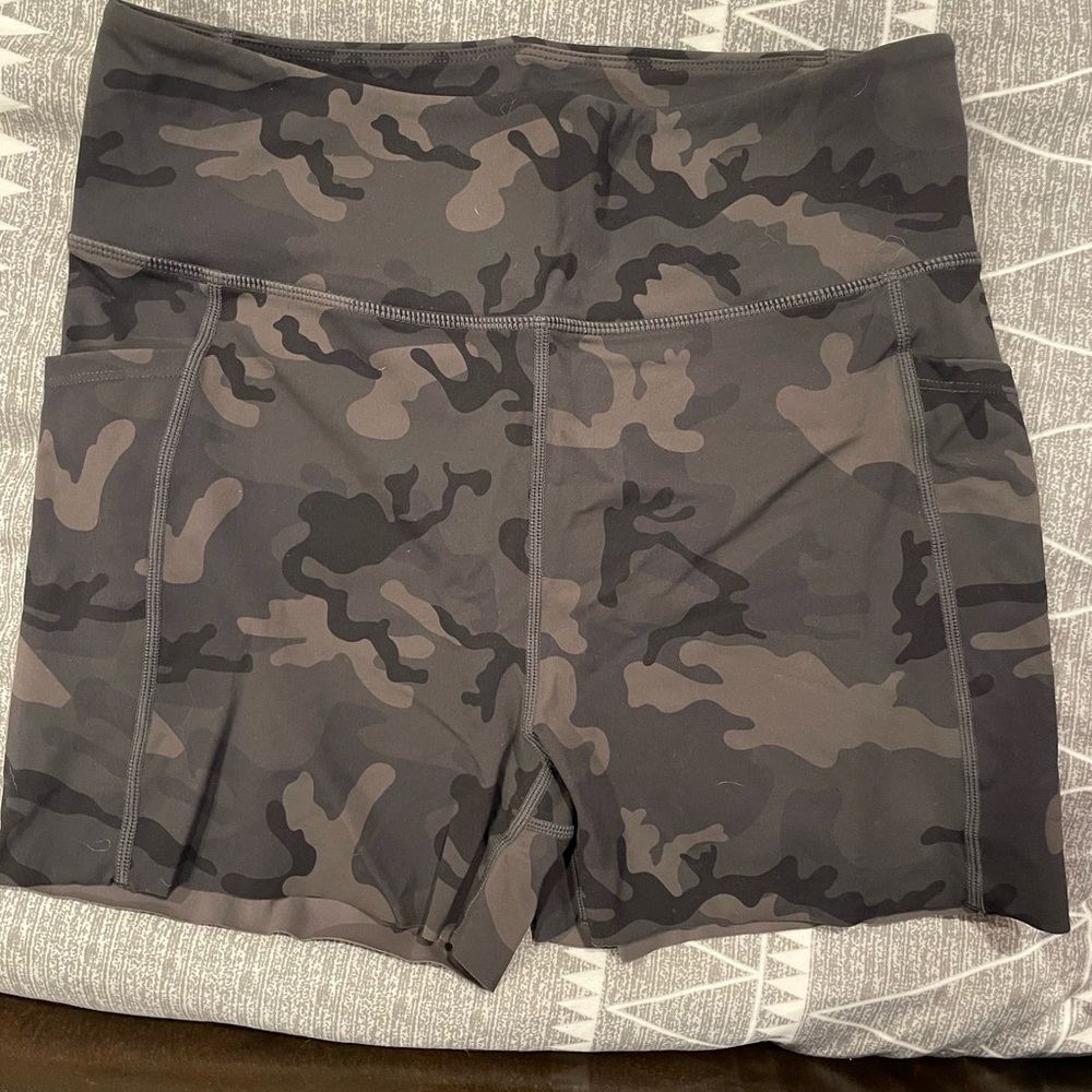 ZYIA Forest Camo Luxe Pocket Hustle Shorts